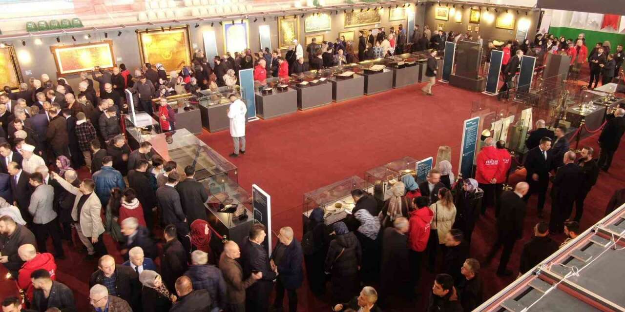 kutsal-emanetlere-kastamonu’da-yogun-ilgi