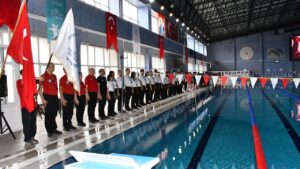 Yüzme Yıldızlar Grup Müsabakaları Coşkuyla Başladı