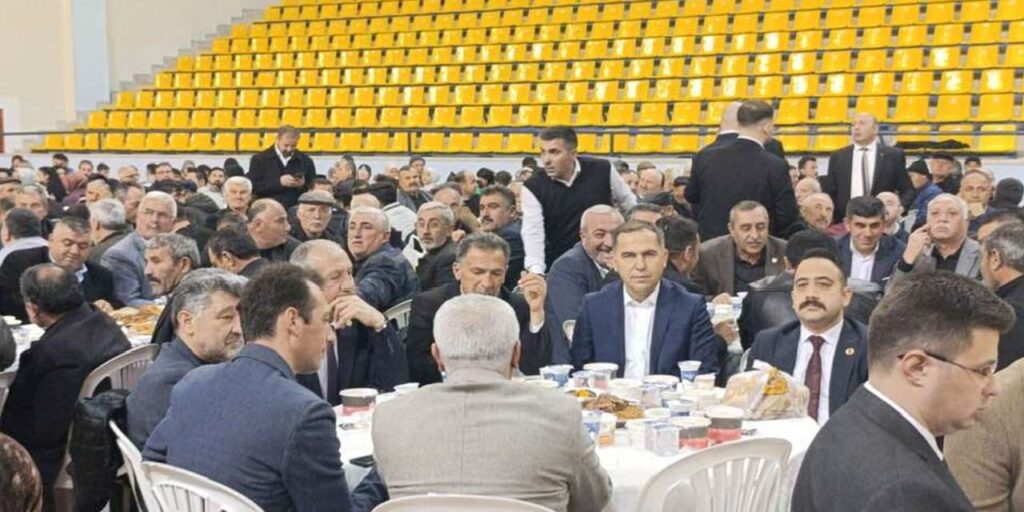 delcie-belediye-baskani-uyan’dan-sungurlu-cikartmasi!-uyan-ve-dere’den-dayanisma-pozu