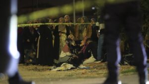 Polis Memuru, Eşini ve 2 Kızını Öldürdü