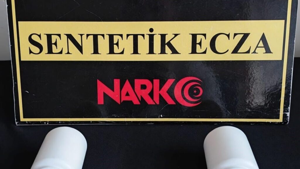 polis-uyusturucu-operasyonu-yapti:-9-gozalti