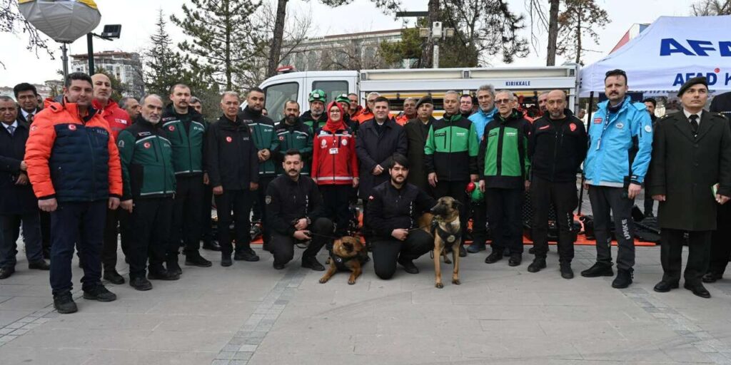afad’dan-deprem-haftasinda-guclu-mesaj:-“afetlere-haziriz”