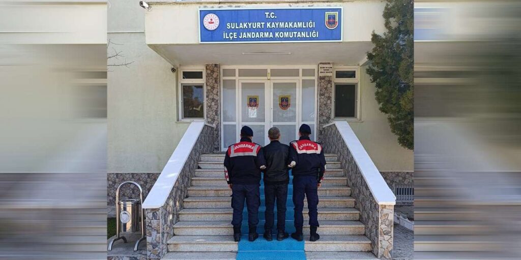 aramasi-bulunan-2-zanliyi-kirikkale’de-jandarma-yakaladi!