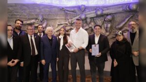 Sadettin Saran’a “Türk Dünyası Hizmet Ödülü” Takdim Edildi