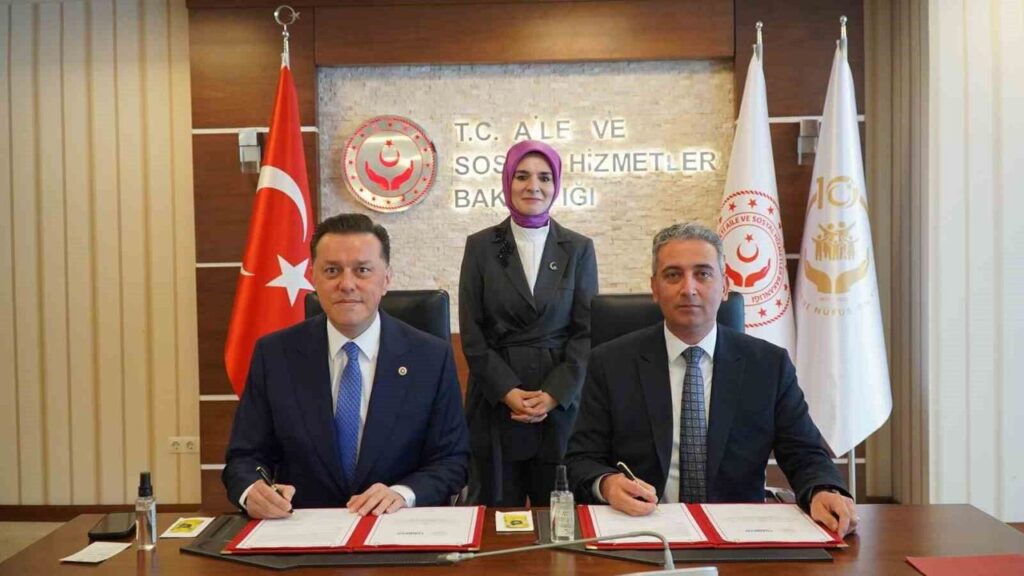 eskisehir’e-yeni-kiz-cocuk-yurdu-yapilmasi-icin-imzalar-atildi