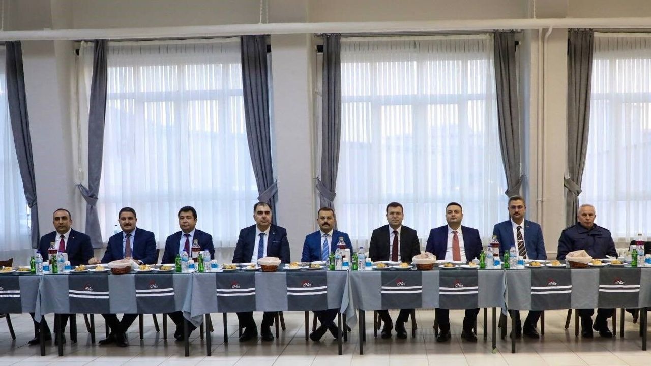 vali-nedim-akmese’den-nigde-acik-ceza-infaz-kurumu’na-ziyaret