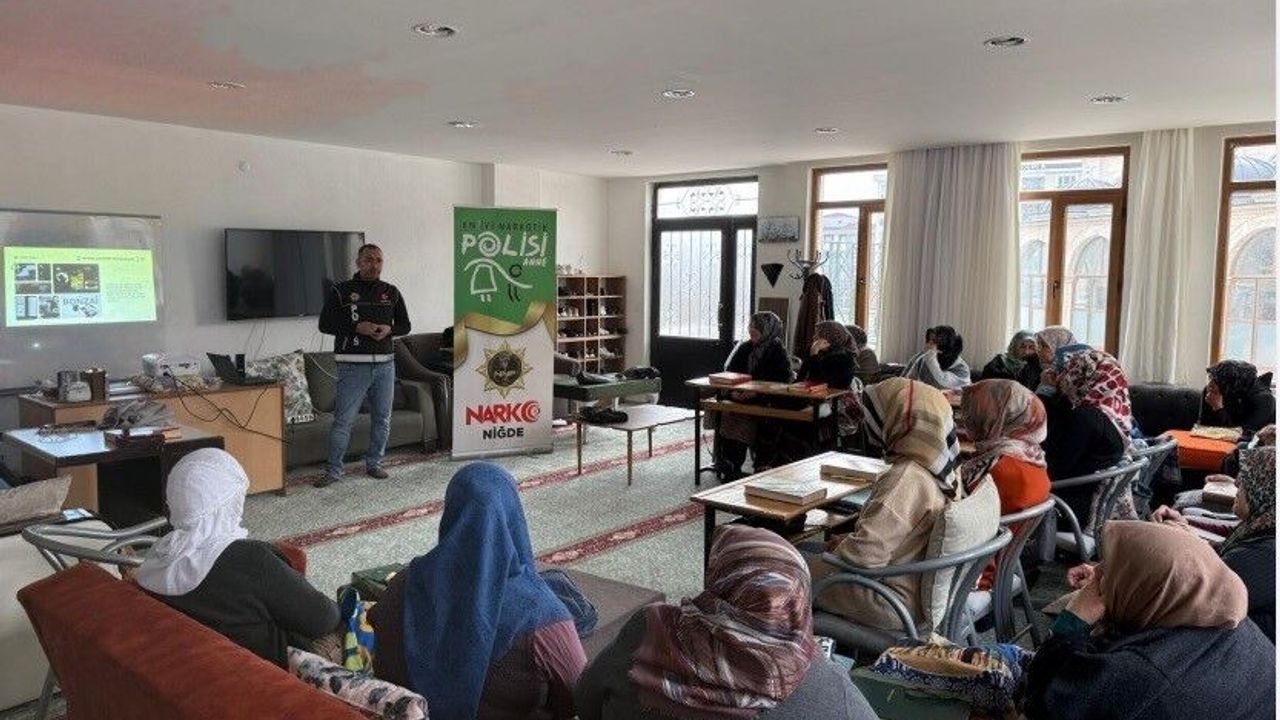 narkotik-ekiplerinden-bir-haftada-20-bilgilendirme-etkinligi