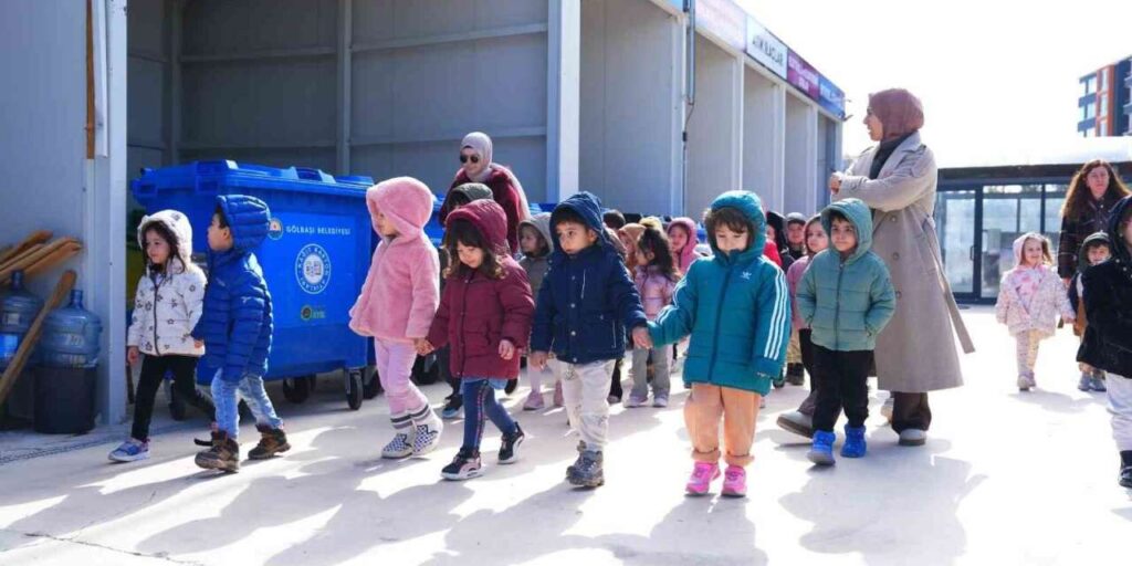 golbasi’nda-miniklere-geri-donusum-ve-sifir-atik-anlatildi