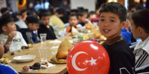 Unutursan yetim kalır projesi yüzleri güldürüyor