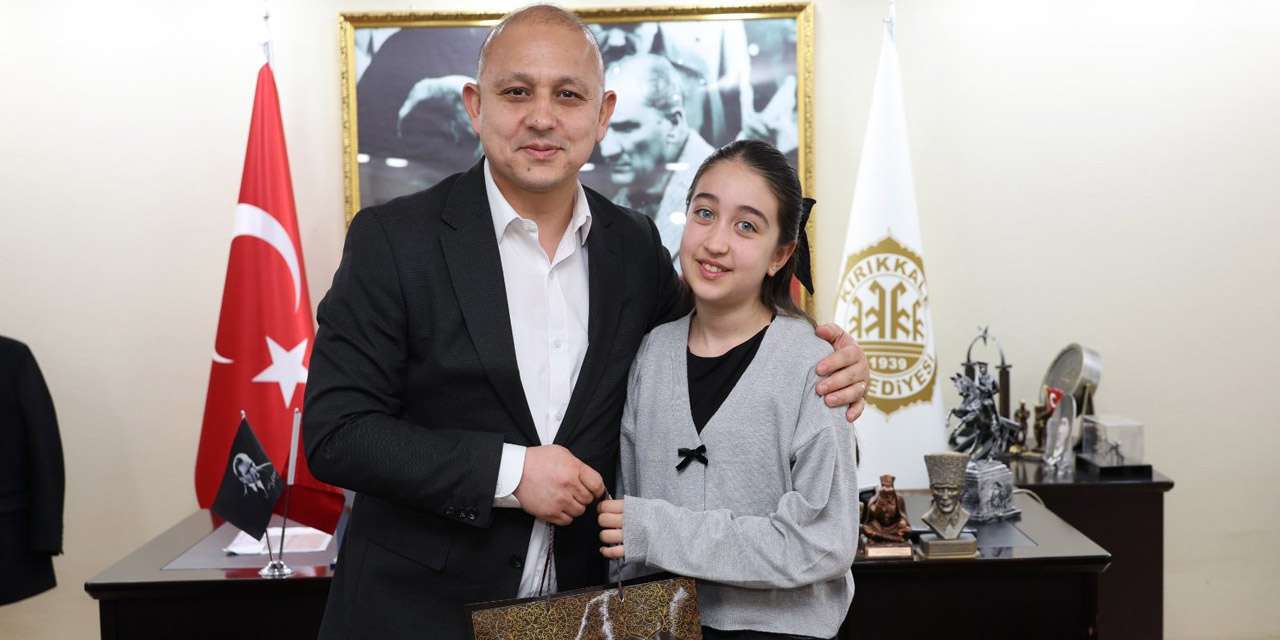 kirikkale’nin-altin-sesli-birincisi-belediyede-agirlandi