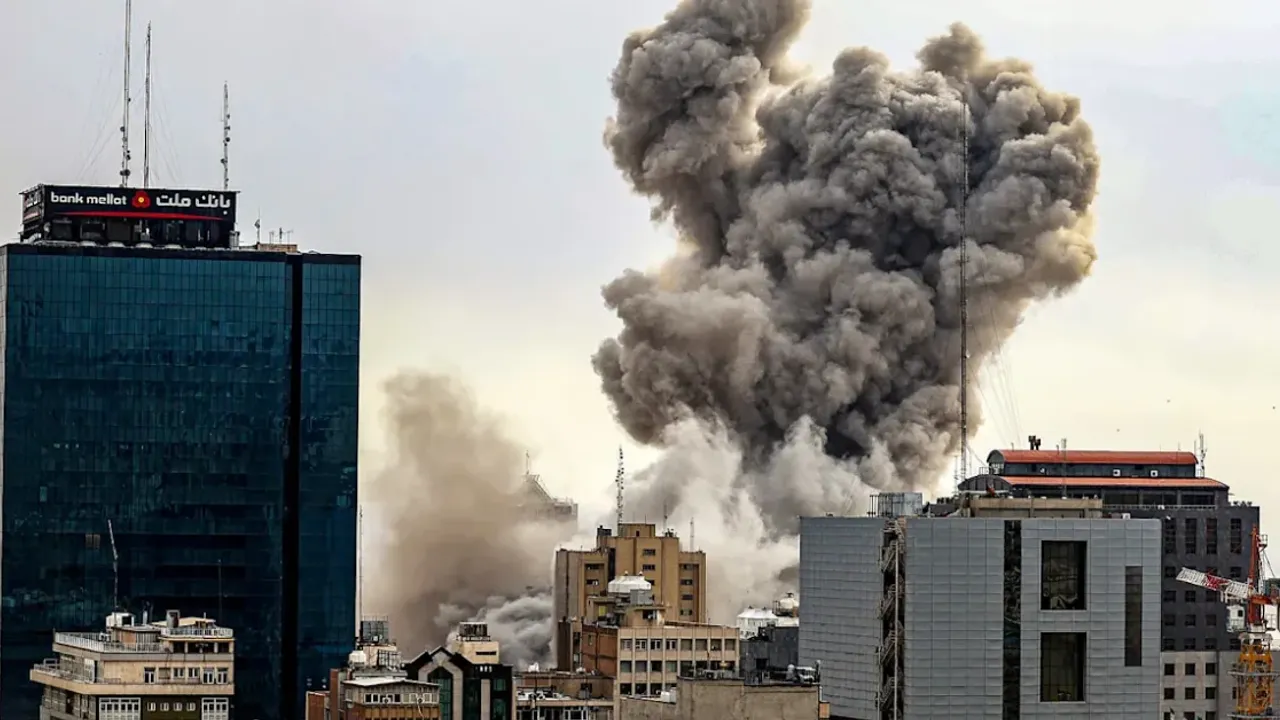 israil’den-yeni-saldiri:-tahran’da-patlama-sesleri-geldi