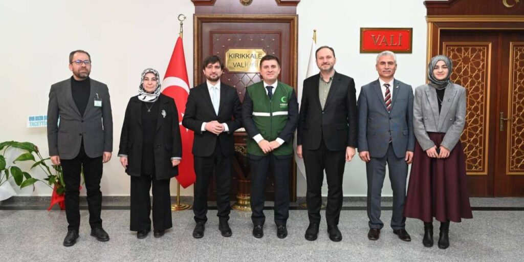 yesilay-genel-baskani-dinc’ten-vali-sariibrahim’e-hayirli-olsun-ziyareti