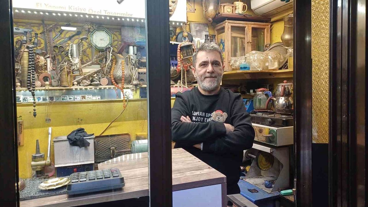 3-metrekarelik-dukkanda-40-yildir-kuyum-ustaligi-yapiyor