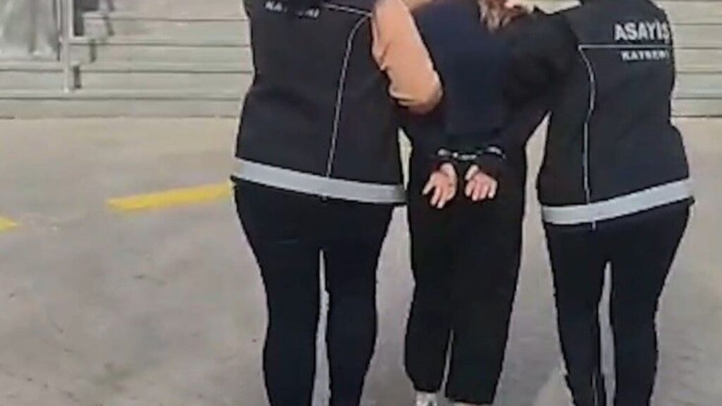 30-yil-9-ay-kesinlesmis-hapis-cezasi-olan-kadin-hukumlu-yakalandi