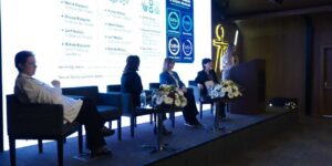 ‘Sağlığa Yön Veren Kadınlar’ panelinde bilim ve mühendislikte kadının gücü konuşuldu