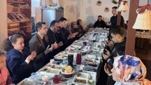 Kaymakam Kayatürk İftarda Ailelerle Buluştu