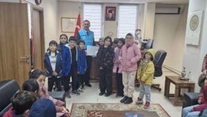 Miniklerden Gazze’ye bağış