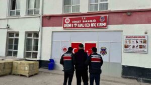 İzinli gününde uyuşturucu ticareti yapan hükümlü yakalandı