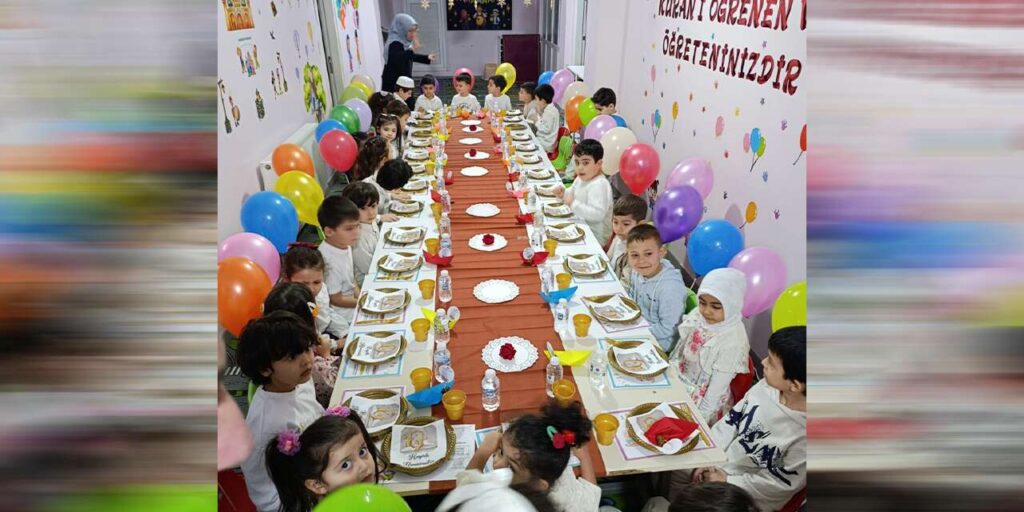 minik-yurekler-tekne-orucu-heyecani-yasadi