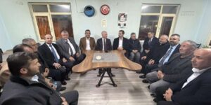 Hacılar’da çay tadında siyaset