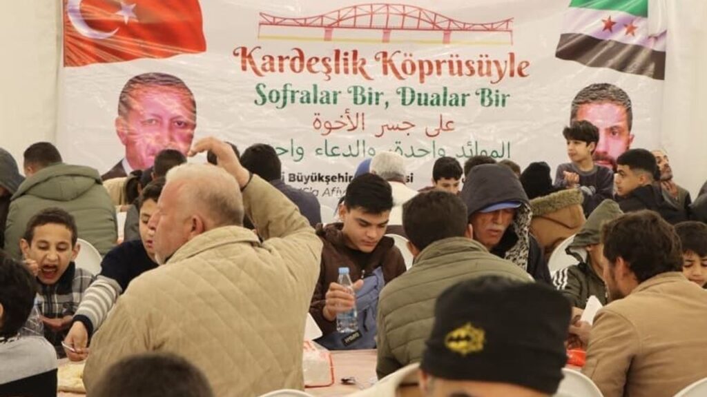 kayseri-buyuksehir,-suriye’de-iftar-sofrasi-kurdu