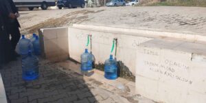 Bu çeşmenin suyu “Altın” değerinde: Bir yudum çay suyu için kilometrelerce yol tepiyorlar