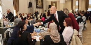 Belediye salonu doldu taştı: Kırıkkaleli kadınlar iftarda buluştu