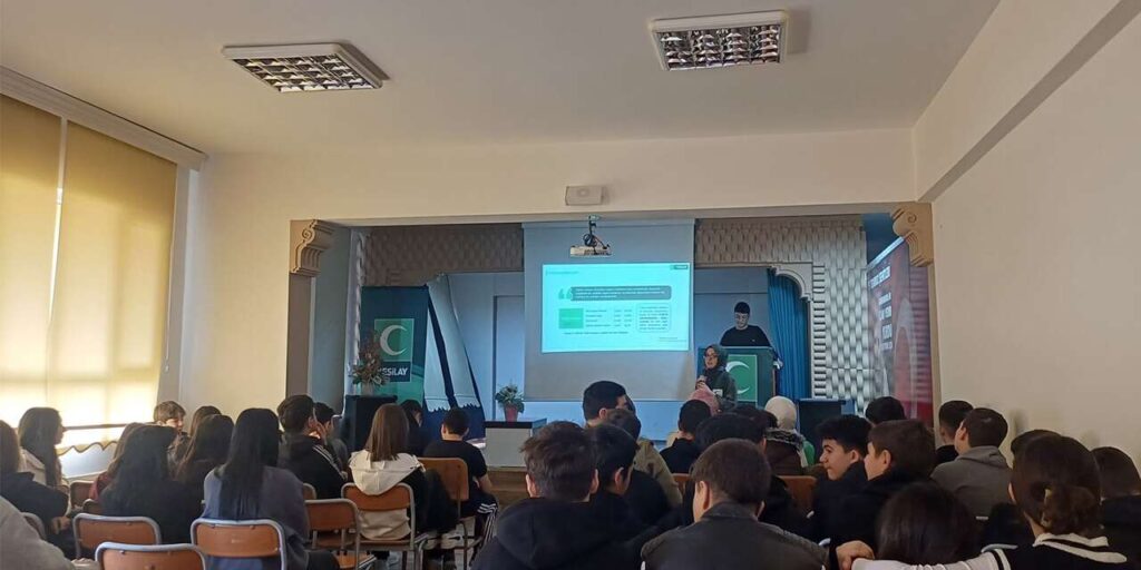 yesilay’dan-genclerle-saglikli-yasam-bulusmasi