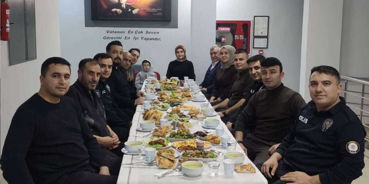 celebi-kaymakami-uzunyol-emniyet-personeli-ile-iftarda-bulustu