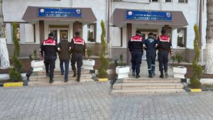Kırıkkale’de Aranan Şahıslar Yakayı Ele Verdi