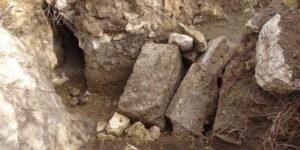 Roma dönemine ait kalıntıların bulunduğu bölge defineciler tarafından tahrip edildi