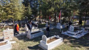 Kırıkkale Şehitliği’nde Temizlik Çalışması