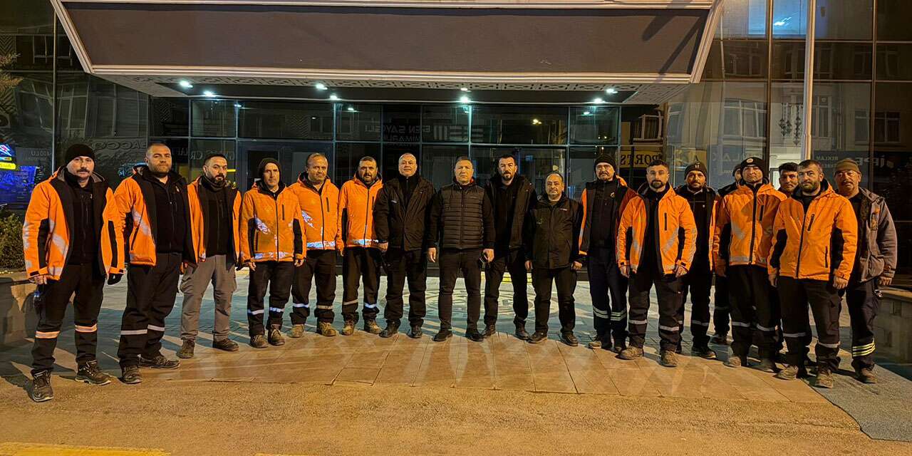 kirikkale’de-gece-saatlerinde-temizlik-mesaisi