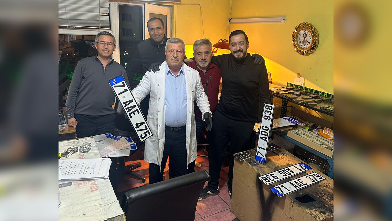 plaka-basimi-icin-sabaha-kadar-calistilar