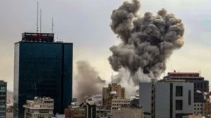 Tahran’da Savaşın Bilançosu Ağırlaşıyor: Yüzlerce Kişi Öldü