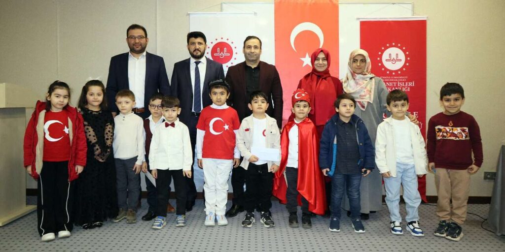 minik-yureklerden-istiklal-marsi-icin-buyuk-ezber