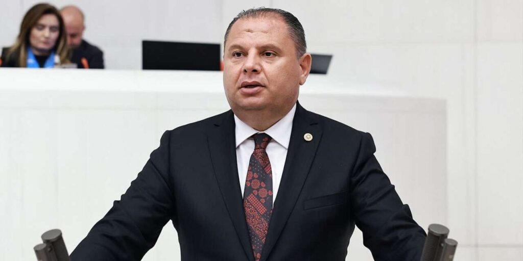 ozturk:-“istiklal-marsi-turk-milletinin-hurriyet-yeminidir”