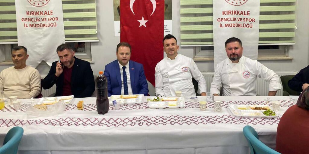 ascilar-ve-kebapcilar-dernegi,-cocuklari-ve-aileleri-iftarda-bulusturdu