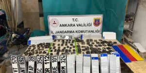 Sahte plaka basımı yapan 2 şüpheli gözaltına alındı