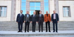 Ulaştırma ve Altyapı Eski Bakanı Arslan, Kırıkkale Valiliği’nde