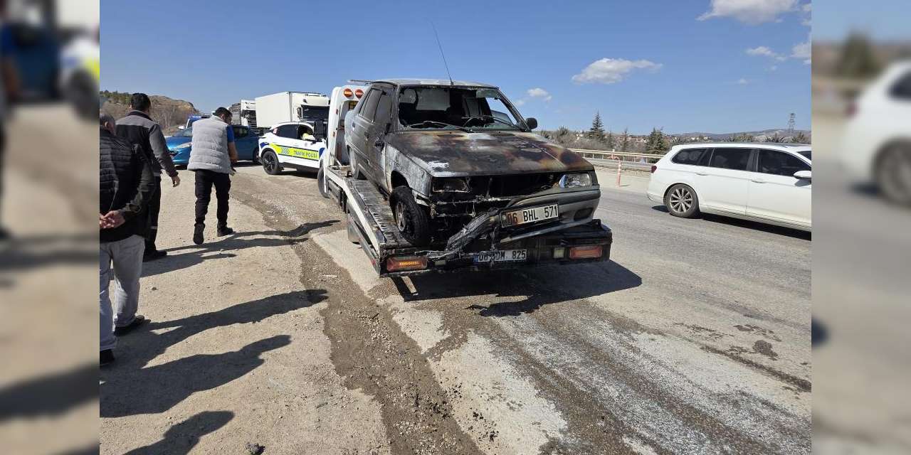 arac-dakikalar-icinde-hurdaya-dondu