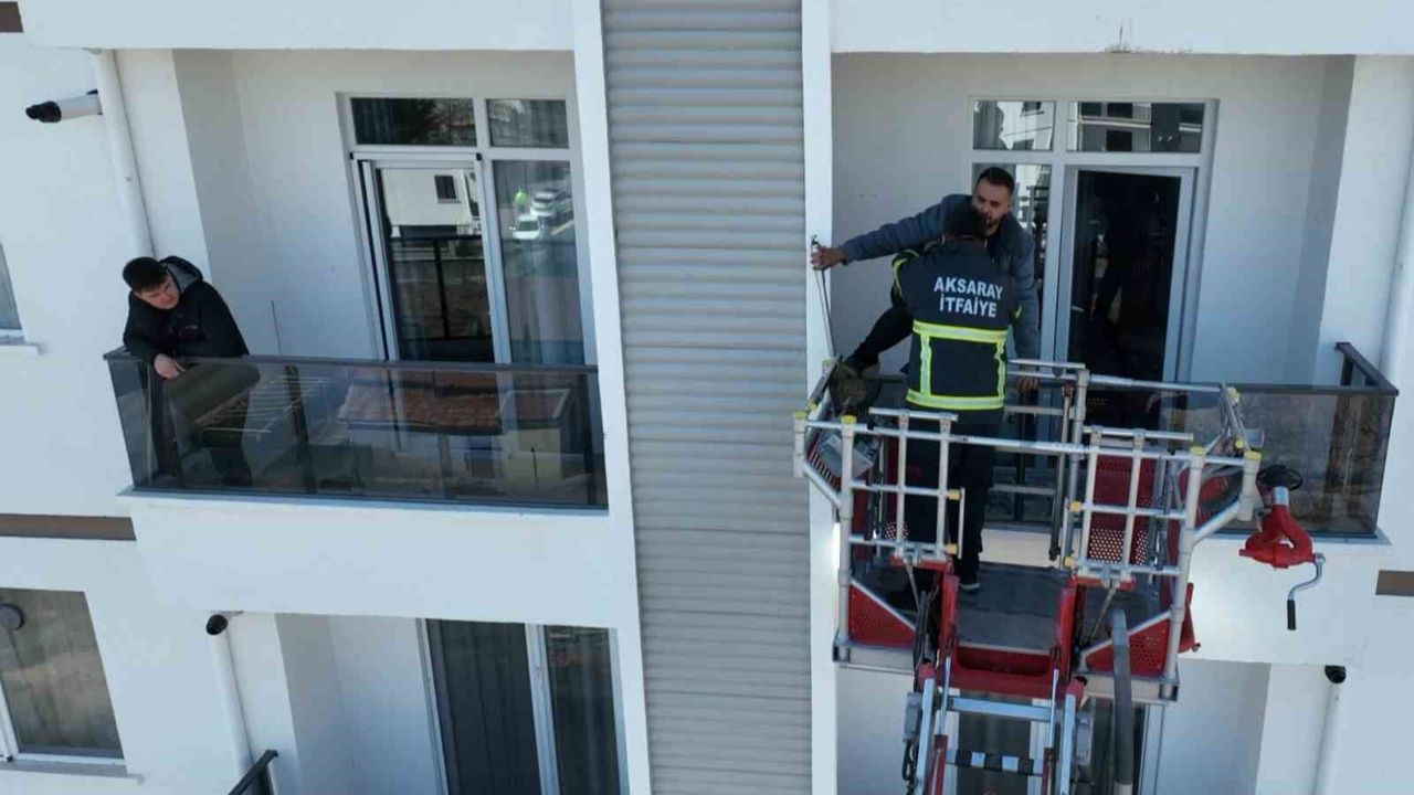 prizde-unutulan-sarj-aleti-yangin-cikardi:-16-kisi-hastanelik-oldu