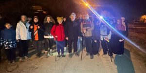 170 doğa tutkunu zirveye yürüdü