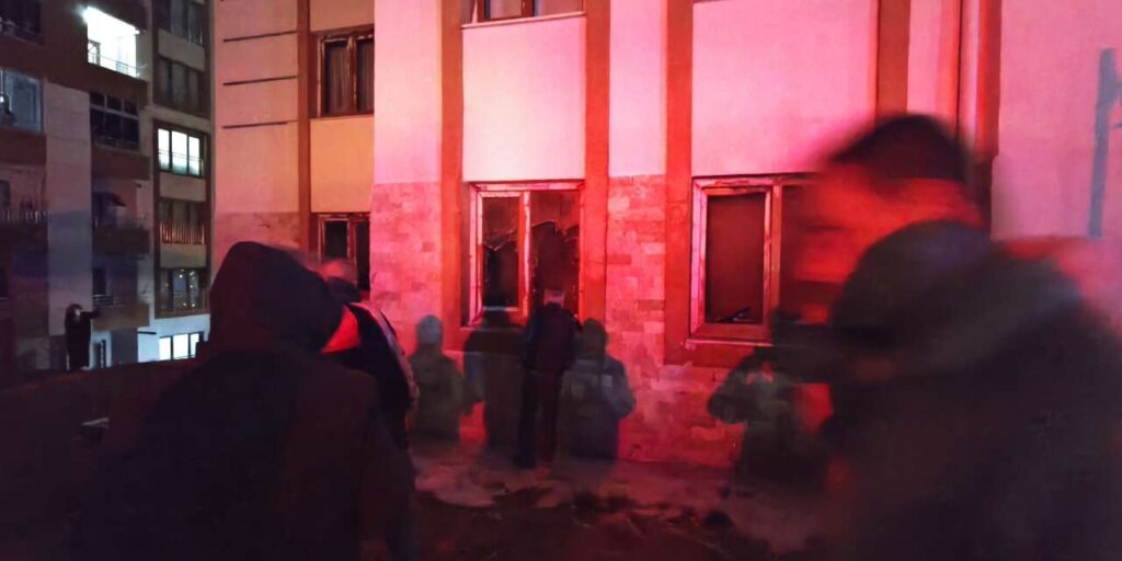 yuva-toki’de-cikan-yanginda-aile-son-anda-kurtarildi.