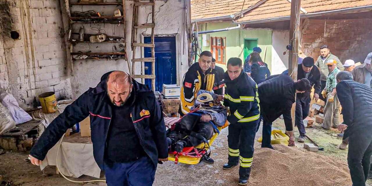 bugday-aktarimi-sirasinda-facia:-kardeslerden-biri-gocukte-kaldi,-digerinin-parmaklari-koptu