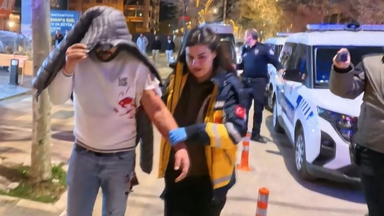 kafedeki-tartisma-bicakli-kavgaya-donustu:-1-yarali