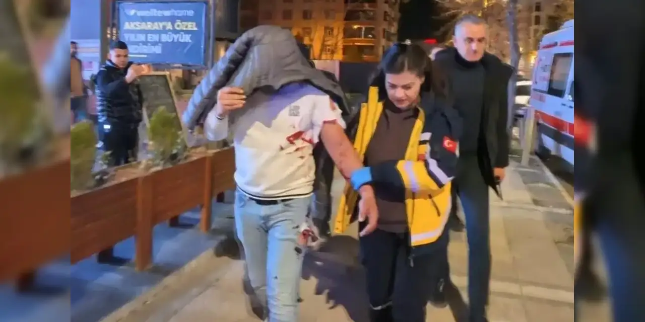 oyun-masasinda-kanli-infaz-girisimi,-tartisma-bicakli-kavgaya-donustu,-kafede-can-pazari-yasandi!