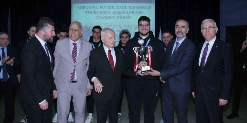 haberal’dan-sampiyonlara-jest:-burs-orani-yuzde-20’ye-cikarildi