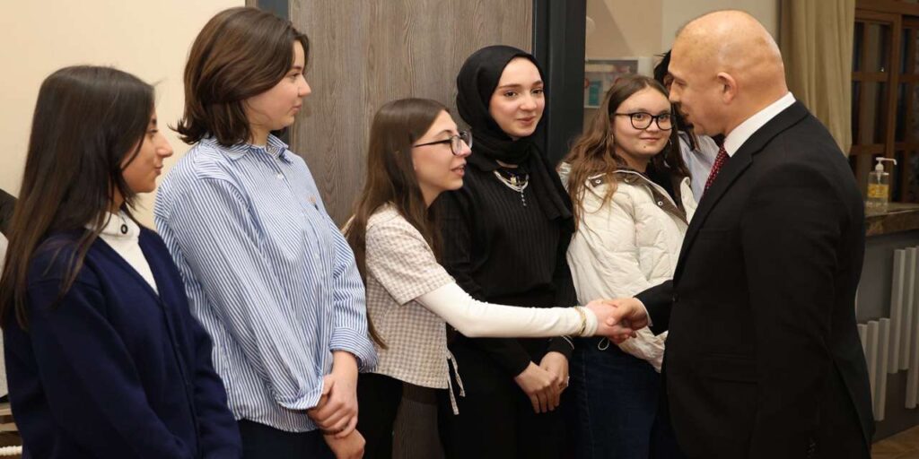 kirikkale’de-kritik-zirve:-baskan-onal,-yarinin-mimarlariyla-sofrada-bulustu