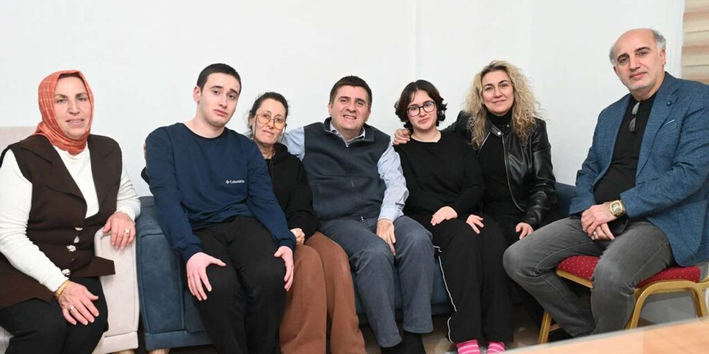 o-isim-anilinca-gozleri-parladi:-kirikkale-valisi-sariibrahim’in-sahit-oldugu-“o”-an!